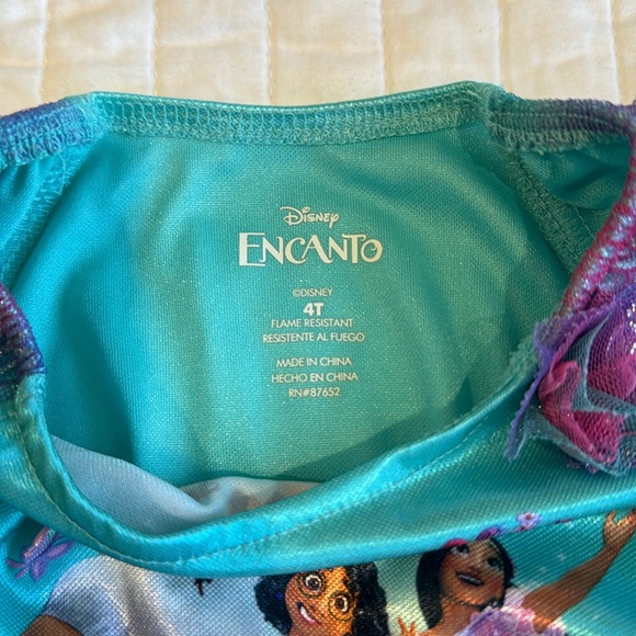 4T Disney Encanto nightgown - Picture 3 of 5